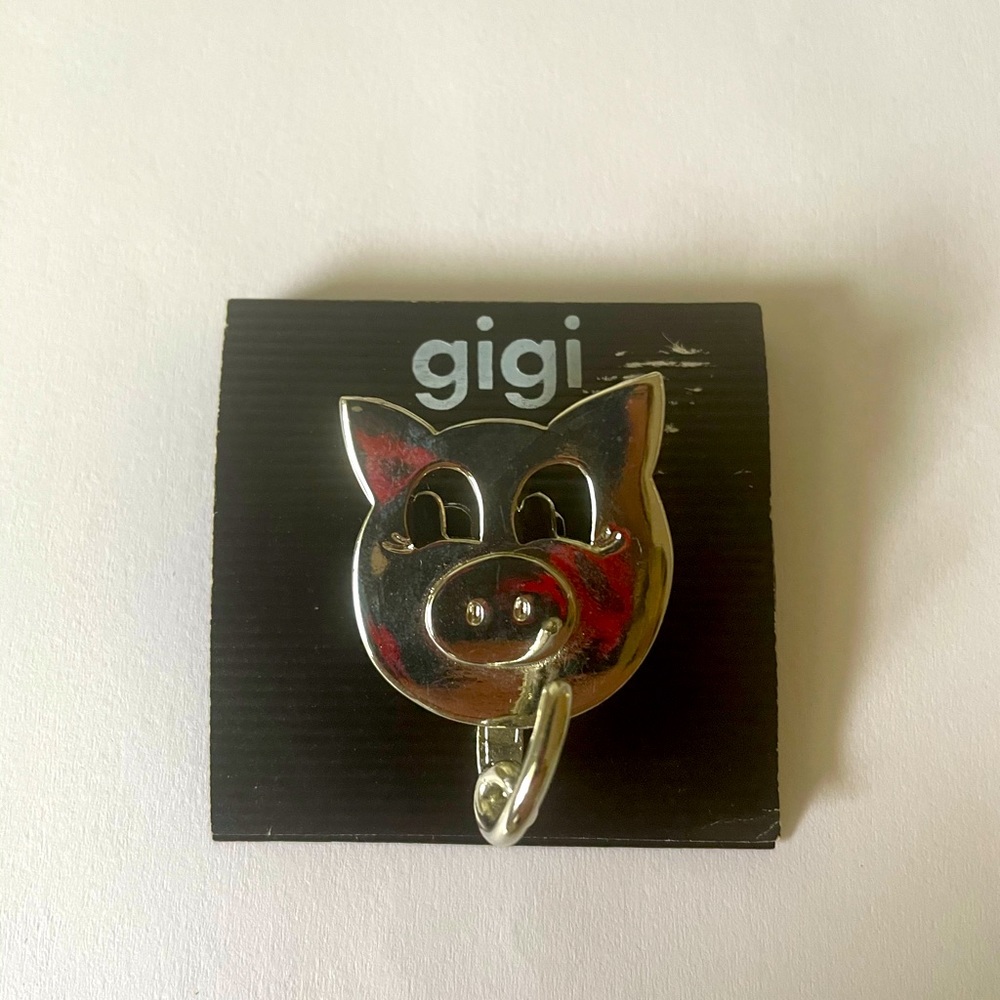 GIGI Pig Pin Silver Tone. New on Card